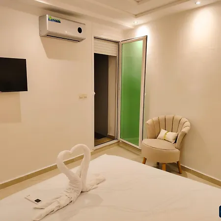 Apartement De Luxe - Climatise Sur La Plage De Achakar Complexe Avec Piscine Tangier Exterior photo